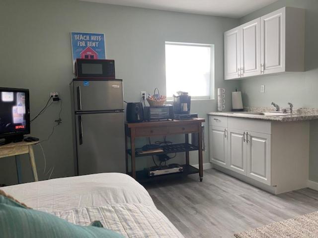 3 Bedroom House Fenced Backyard Private Patio Areas Grill Firepit Plenty Parking! Quick Access 10 Min To Beach Airport Delray West Palm ليك وورث المظهر الخارجي الصورة