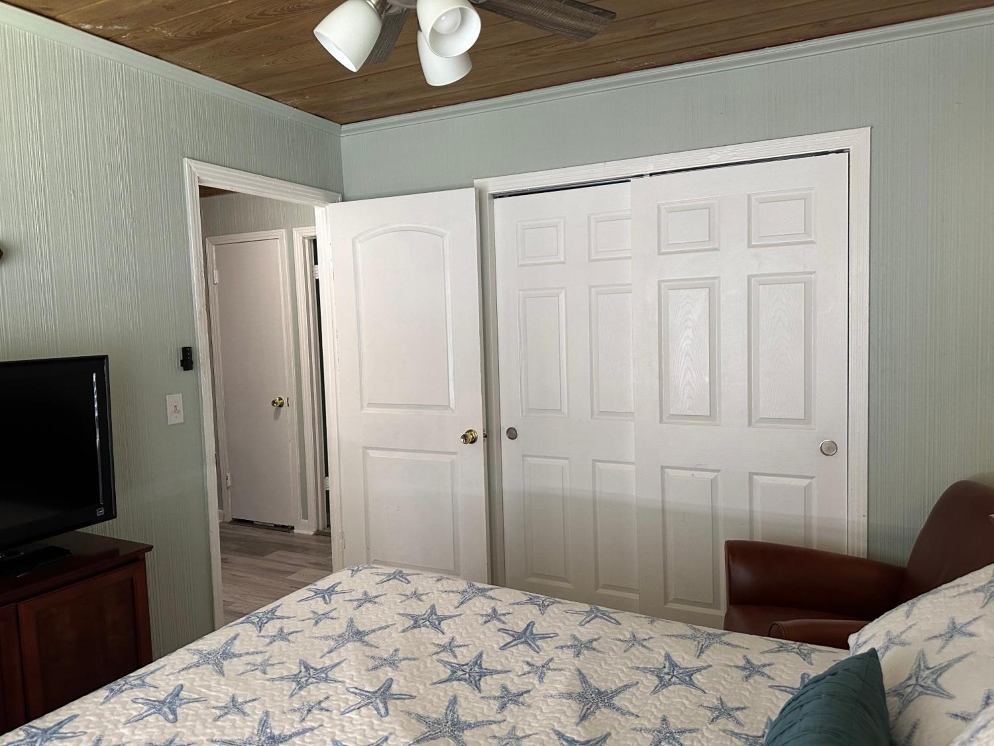 3 Bedroom House Fenced Backyard Private Patio Areas Grill Firepit Plenty Parking! Quick Access 10 Min To Beach Airport Delray West Palm ليك وورث المظهر الخارجي الصورة