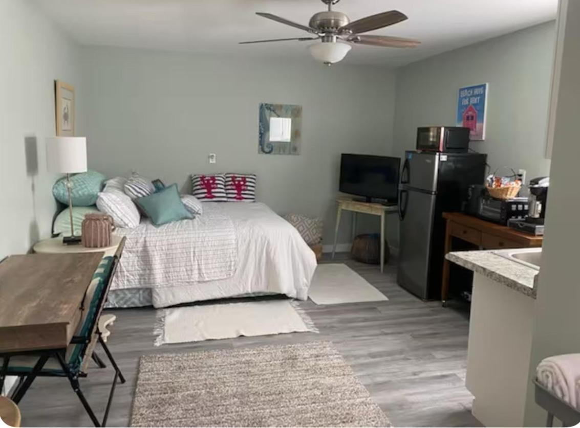 3 Bedroom House Fenced Backyard Private Patio Areas Grill Firepit Plenty Parking! Quick Access 10 Min To Beach Airport Delray West Palm ليك وورث المظهر الخارجي الصورة