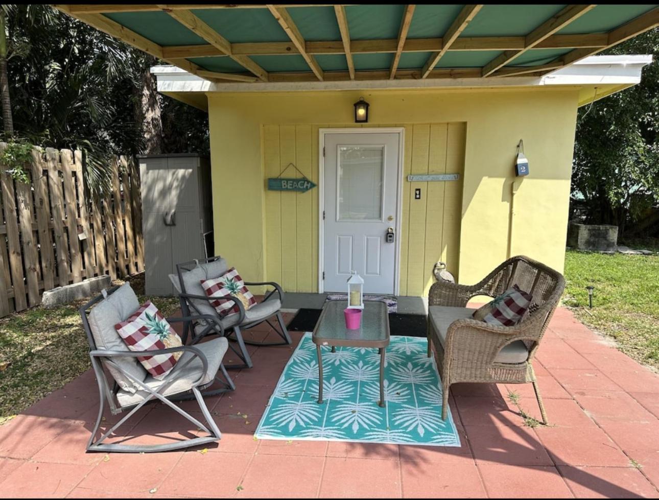 3 Bedroom House Fenced Backyard Private Patio Areas Grill Firepit Plenty Parking! Quick Access 10 Min To Beach Airport Delray West Palm ليك وورث المظهر الخارجي الصورة